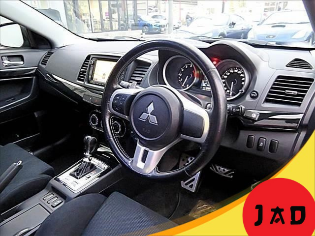 
								MITSUBISHI LANCER GSR EVOLUTION X 2015 AT 2.0L 4WD full									