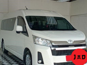 TOYOTA HIACE