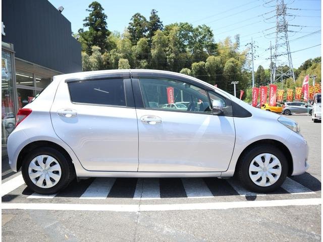 
								TOYOTA VITZ F SMILE EDITION full									