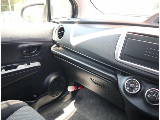 
								TOYOTA VITZ F SMILE EDITION full									