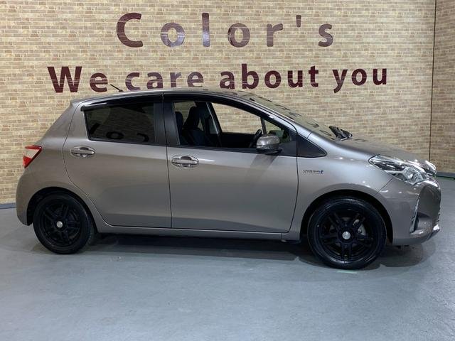 
								TOYOTA VITZ HYBRID U full									