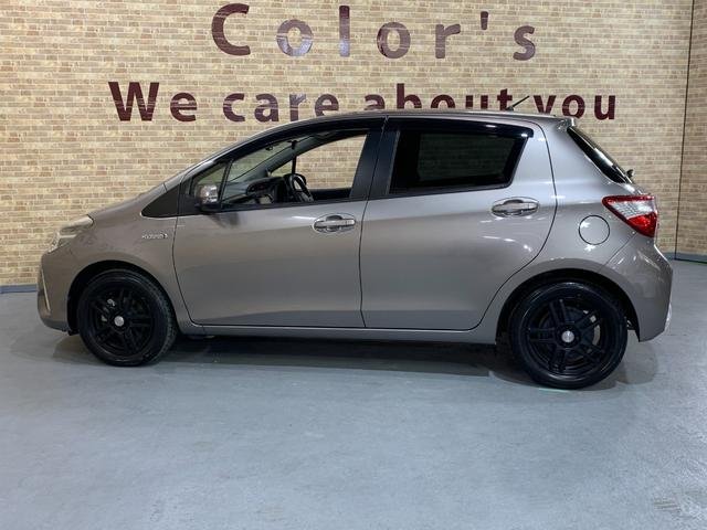 
								TOYOTA VITZ HYBRID U full									