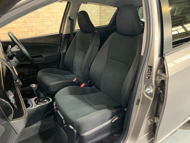 
								TOYOTA VITZ HYBRID U full									