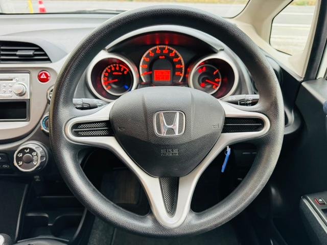 
								HONDA FIT G full									