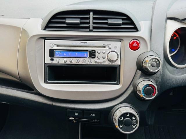 
								HONDA FIT G full									