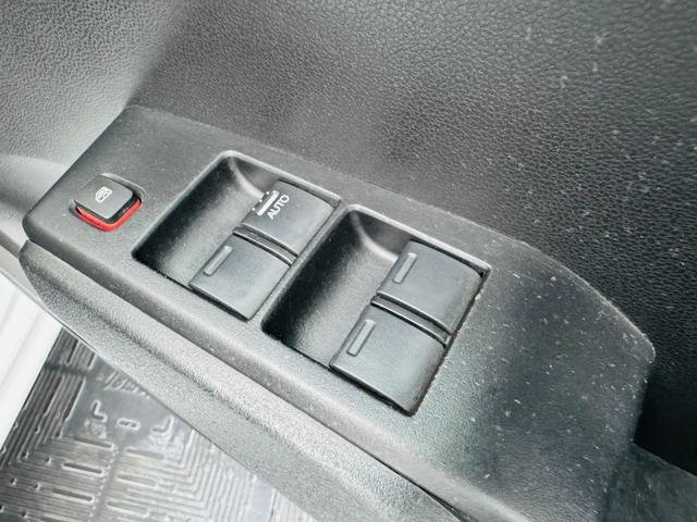 
								HONDA FIT G full									