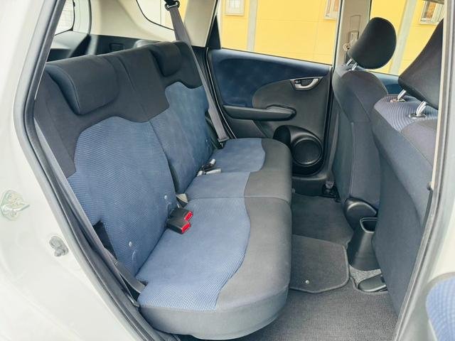 
								HONDA FIT G full									