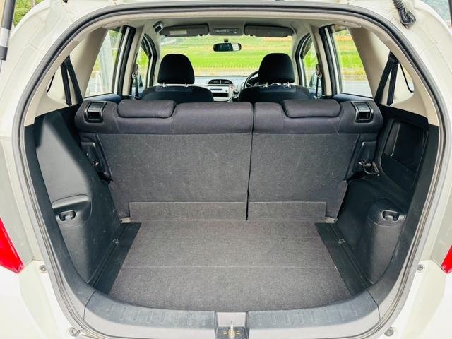 
								HONDA FIT G full									