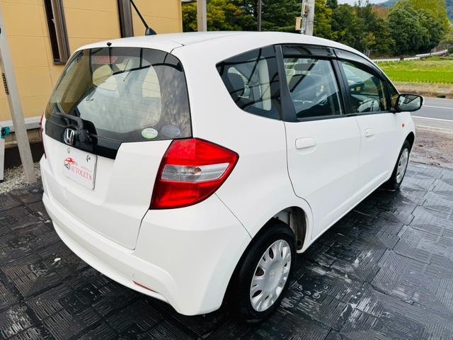 
								HONDA FIT G full									
