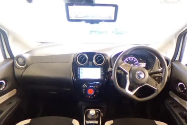 
								NISSAN NOTE 2017/3 E POWER X full									