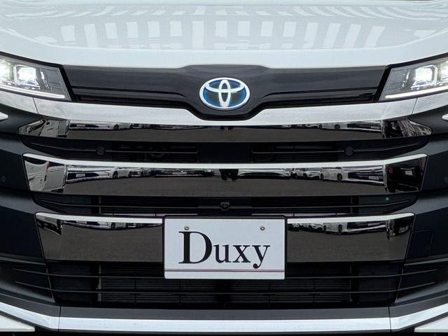 
								TOYOTA NOAH HYBRID full									