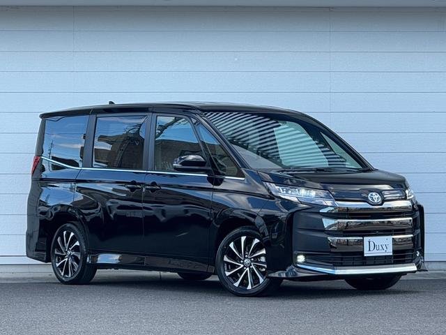 
								TOYOTA NOAH HYBRID full									