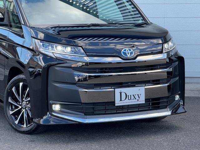 
								TOYOTA NOAH HYBRID full									
