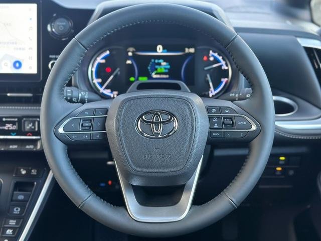 
								TOYOTA NOAH HYBRID full									