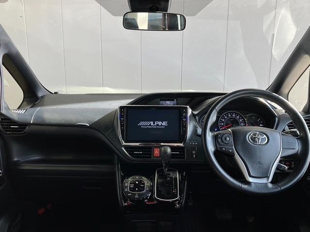 
								TOYOTA NOAH full									