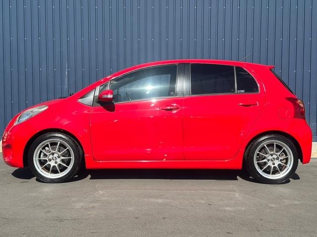 
								TOYOTA VITZ RS full									