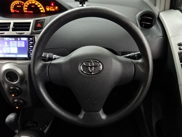 
								TOYOTA VITZ U full									