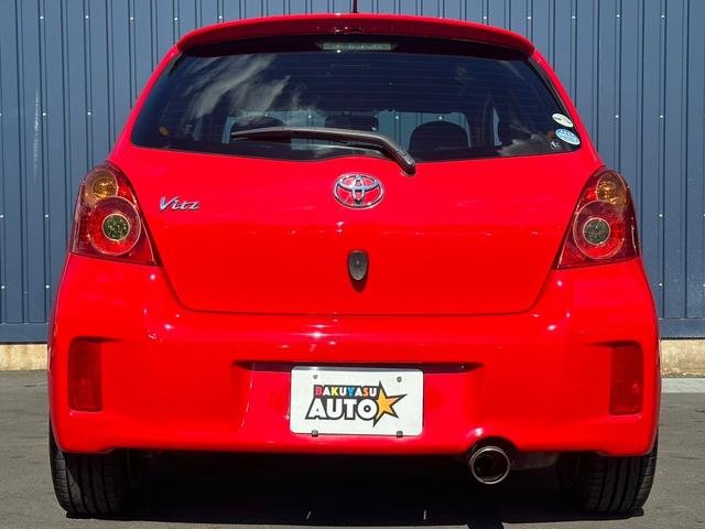 
								TOYOTA VITZ RS full									