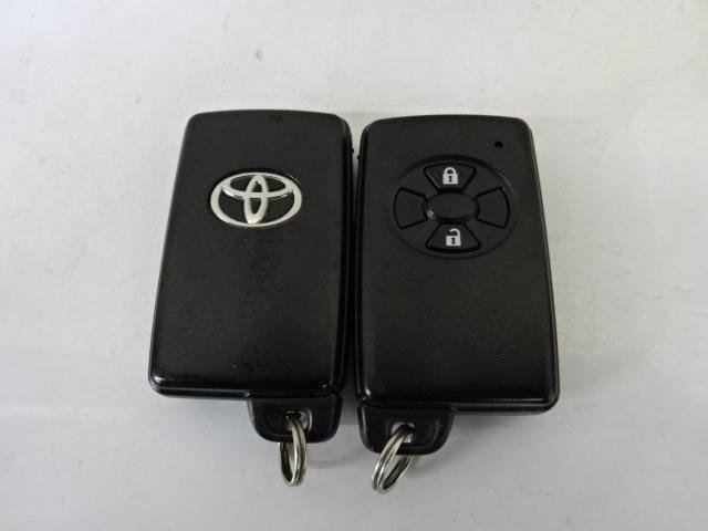 
								TOYOTA VITZ U full									
