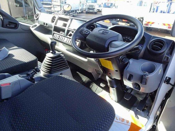 
								TOYOTA DYNA TRUCK full									