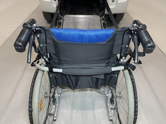 
								TOYOTA RACTIS full									