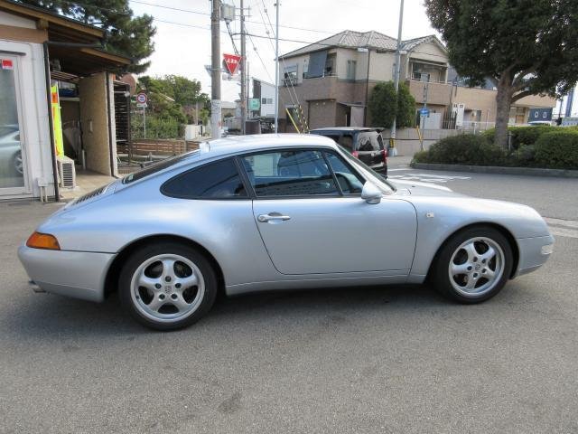 
								PORSCHE 911 full									