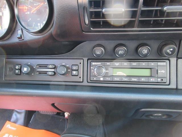 
								PORSCHE 911 full									