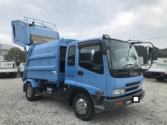 
								ISUZU FORWARD full									