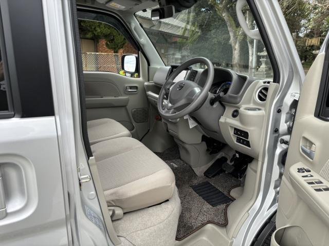 
								NISSAN NV100CLIPPER RIO full									