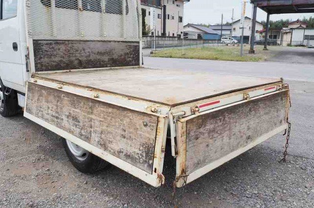 
								ISUZU ELF TRUCK full									