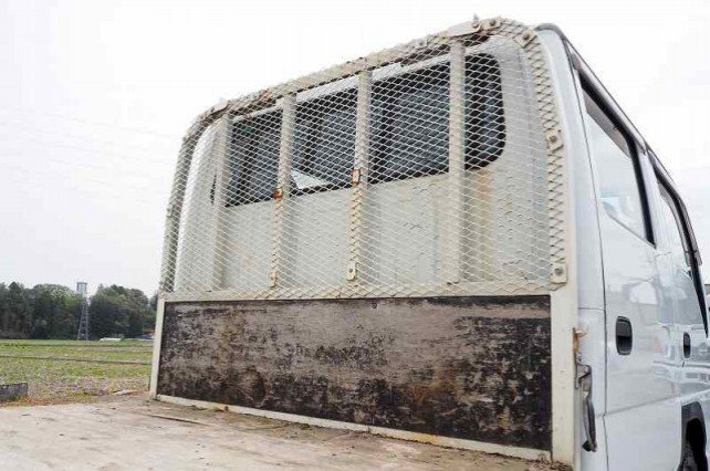 
								ISUZU ELF TRUCK full									