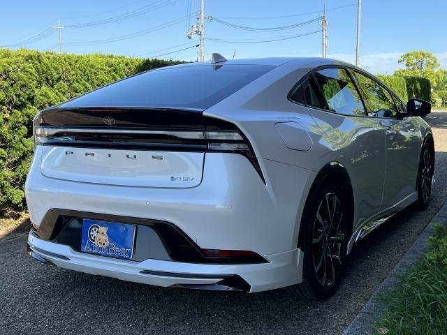 
								TOYOTA PRIUS full									