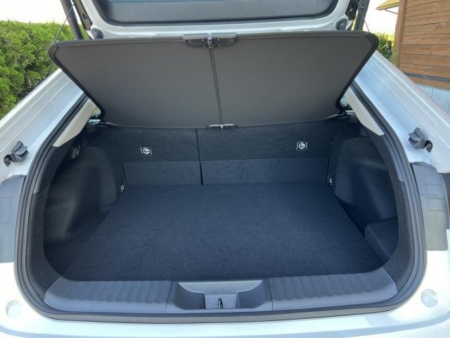 
								TOYOTA PRIUS full									