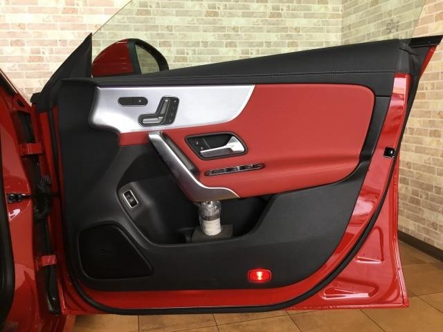 
								MERCEDES-BENZ CLA full									