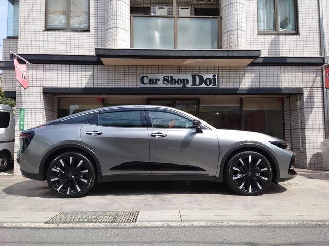 
								TOYOTA CROWN CROSSOVER full									