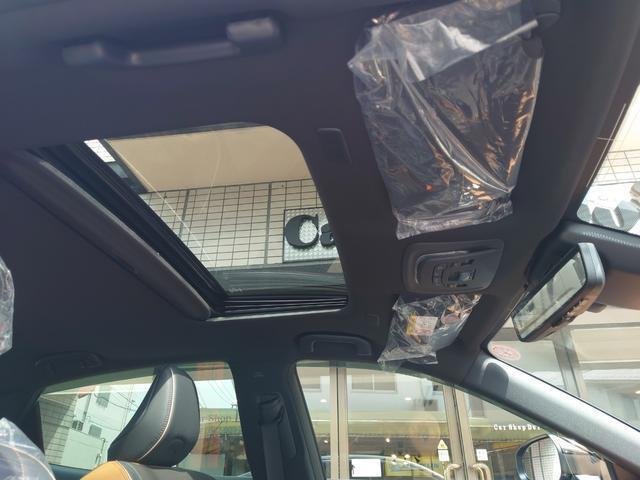 
								TOYOTA CROWN CROSSOVER full									