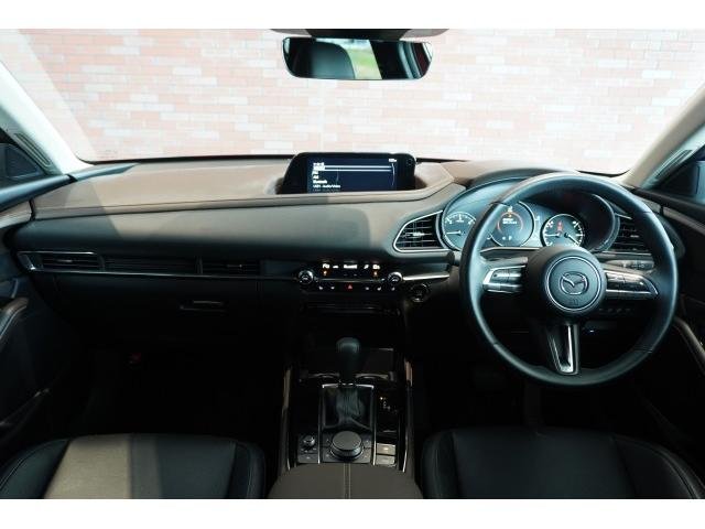 
								MAZDA CX-30 full									
