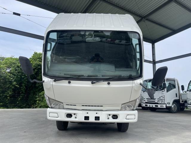 
								ISUZU ELF TRUCK full									