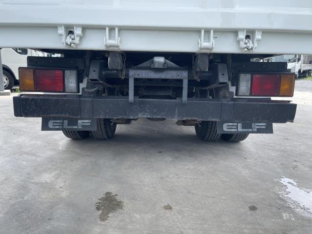 
								ISUZU ELF TRUCK full									