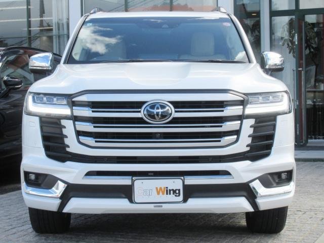 
								TOYOTA LAND CRUISER full									