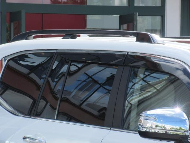 
								TOYOTA LAND CRUISER full									