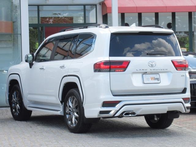 
								TOYOTA LAND CRUISER full									