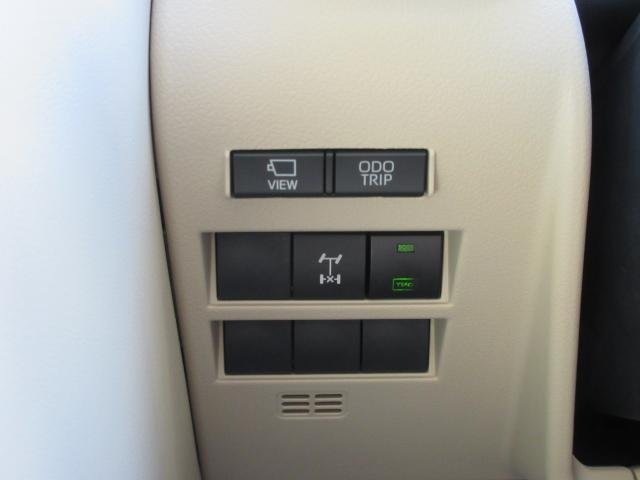 
								TOYOTA LAND CRUISER full									