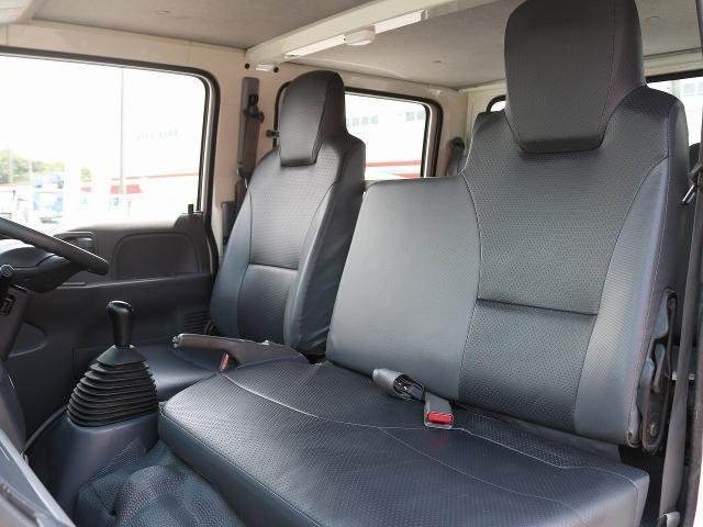 
								ISUZU ELF TRUCK full									