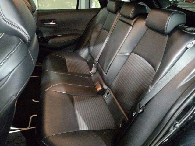 
								TOYOTA COROLLA TOURING full									