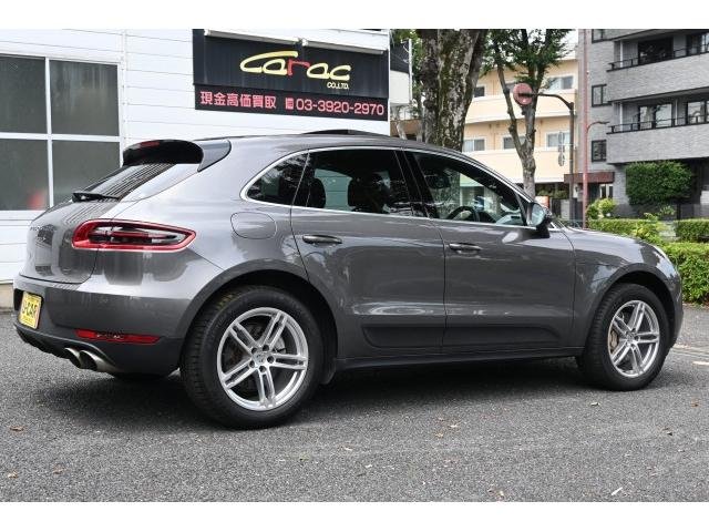 
								PORSCHE MACAN full									