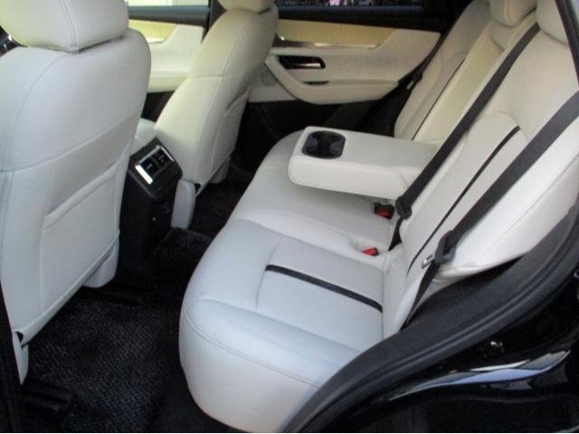 
								MAZDA CX-60 full									