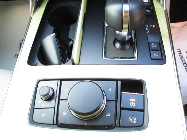 
								MAZDA CX-60 full									
