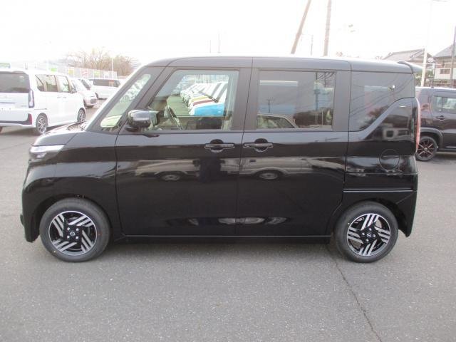 
								NISSAN ROOX full									