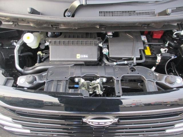 
								NISSAN ROOX full									